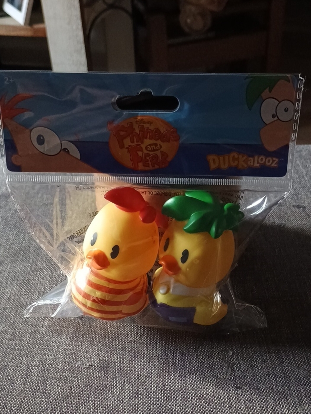 Disney Phineas and Ferb Duckalooz Yellow Character Duck Toy Pack